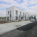 Otopeni, vila 4 camere, situata in 131 mp utili, teren 350 mp, 2 locuri parcare